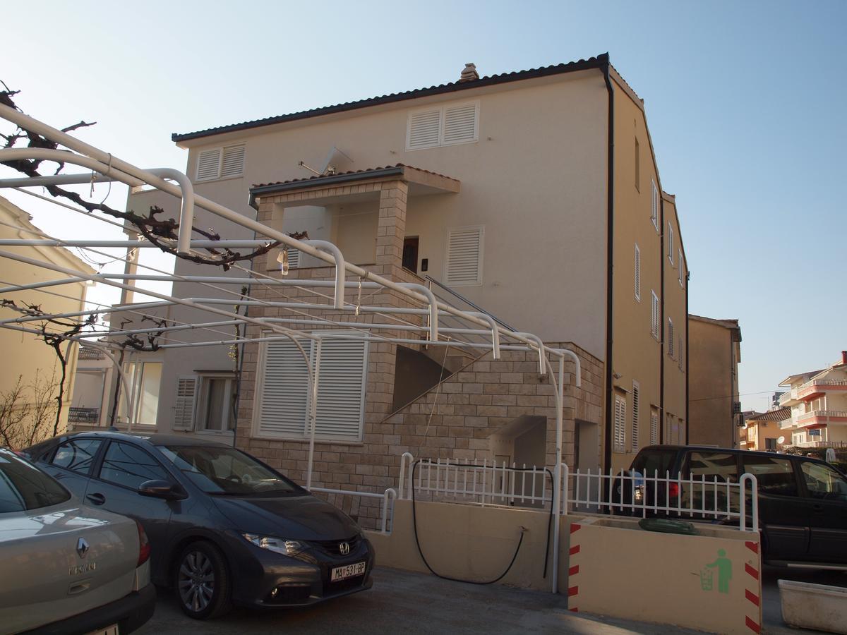 Apartmani Dalmadino Makarska Exterior photo